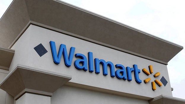 Walmart closing half of its Chicago stores