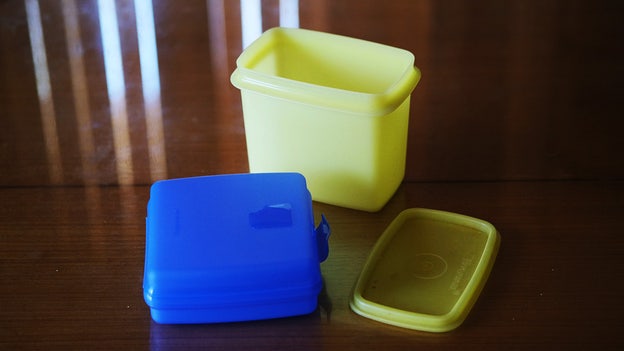 Tupperware issues going concern warning, engages financial advisors