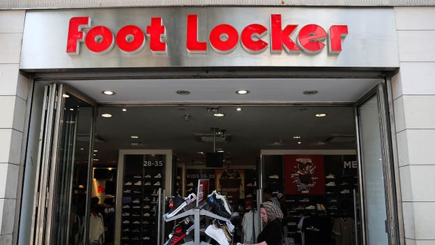 Foot Locker suspends quarterly dividend