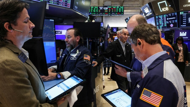 Dow, S&P 500 higher, Nasdaq slips after data shows economy contracted during first quarter