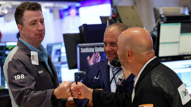 Dow jumps 500 points, oil tumbles on Israel-Iran ceasefire