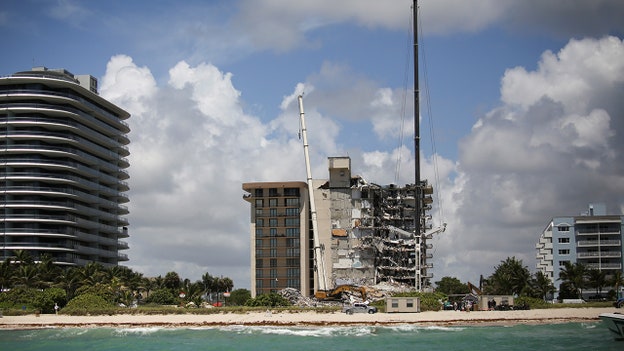 FEMA chief in Florida to coordinate building collapse federal support efforts