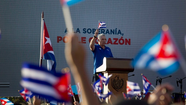 Cuba government rallies backers following big protests