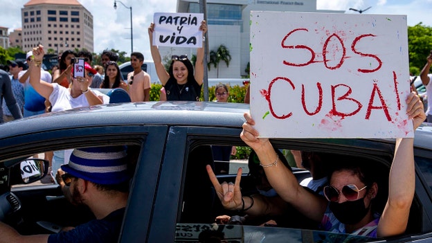 Conditions in Cuba spark demonstrations in Florida for second night