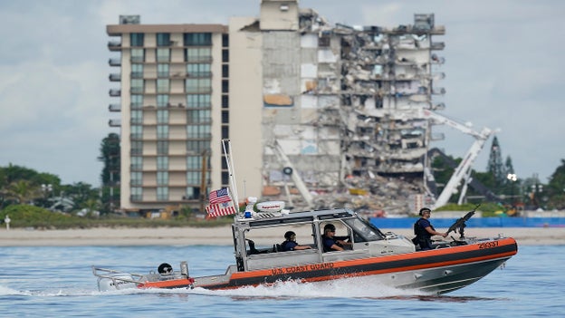 FAA extends flight restrictions at Surfside collapse site