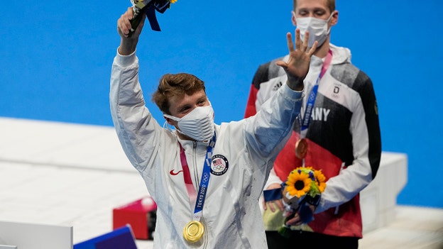 American Bobby Finke wins  second gold in 1,500-meter freestyle