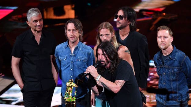 The Foo Fighters receive the first ever global icon award at the 2021 VMAs