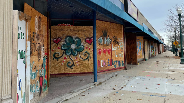 Kenosha businesses boarded up ahead of verdict in Rittenhouse trial