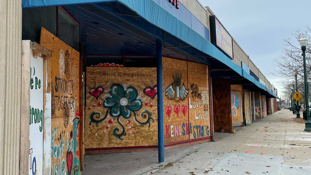 Kenosha businesses boarded up ahead of verdict in Rittenhouse trial