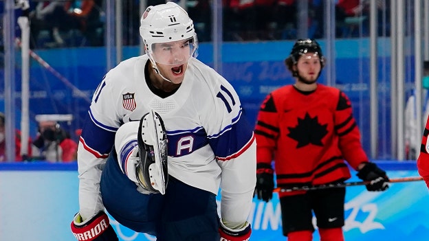 USA men's hockey beats Canada in preliminary game