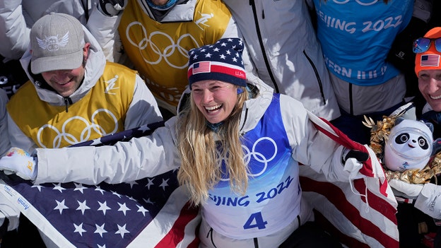 Skier Jessie Diggins wins final US medal of Beijing Games despite food poisoning
