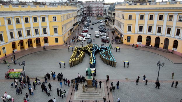 Odessa State University cadets in southern Ukraine form nation's coat of arms to show unity