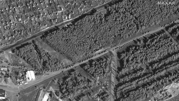 Satellite images show Russian ground forces approaching Nova Kakhovka
