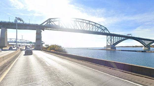 Supporters of Canadian protesters to converge at New York's Peace Bridge this weekend