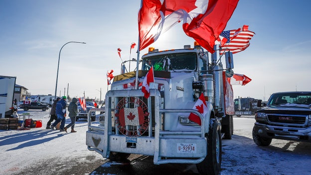 Border blockade in Alberta enters its sixth day