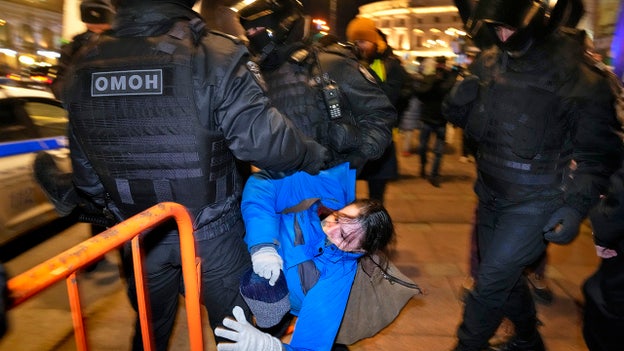 Thousands of Russians arrested for protesting Putin's war on Ukraine, human rights group says