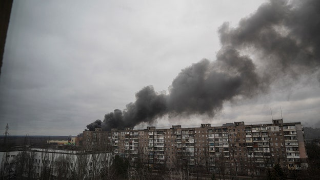 Russian shelling batters Ukraine towns on Day 10 of war