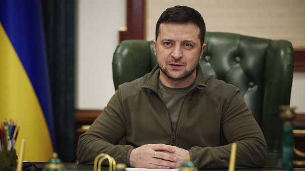 Zelenskyy urges US, Poland to strike a deal and 'send us planes'