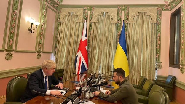 British PM meets with Zelenskyy in Kyiv