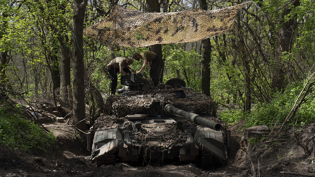 Ukraine admits 'serious losses' in eastern battles, but says Russia's are 'colossal'