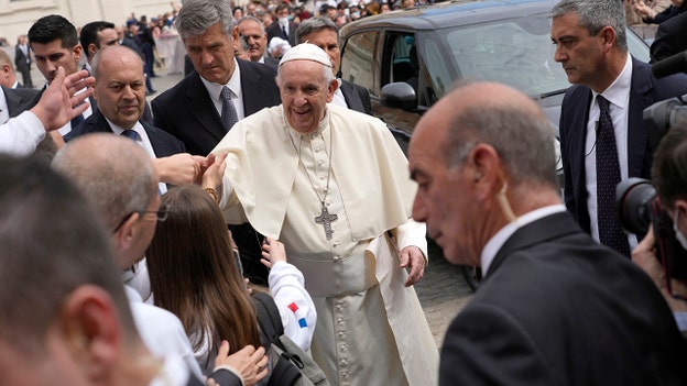 Pope says he's willing to do 'everything' to help end war