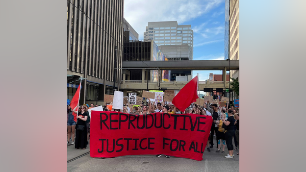 'Solid 800' people protest in Cincinnati, Ohio march following reversal of Roe v. Wade
