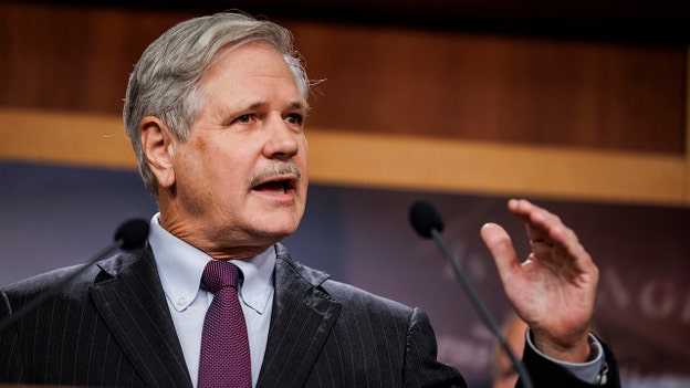 John Hoeven defeats primary challenger in GOP race for Senate in North Dakota