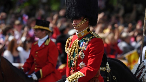 Prince William, Prince Charles ride on horseback