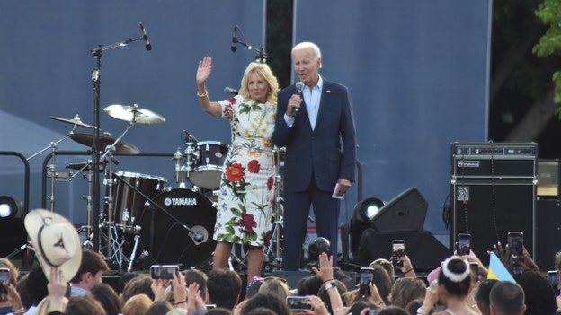 Biden holds moment of silence to honor Highland Park victims ahead of July Fourth fireworks