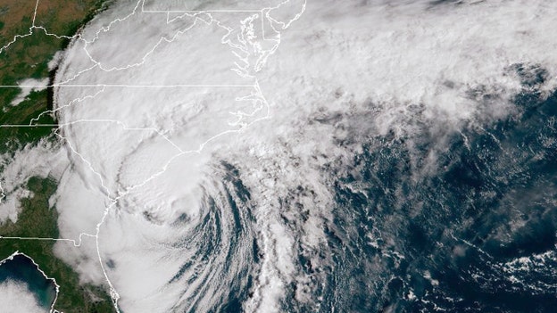Hurricane Ian accelerating toward South Carolina coast