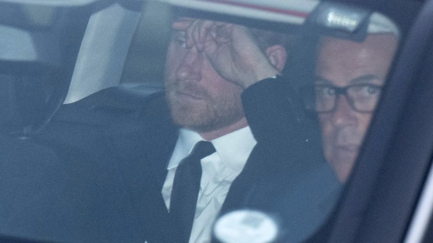 Prince Harry arrives in Scotland to be with royal family after Queen Elizabeth's death