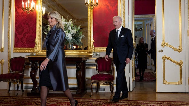 President Biden among world leaders attending queen's funeral this morning