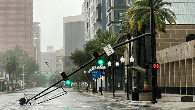 Florida counties struck by Hurricane Ian implement curfews