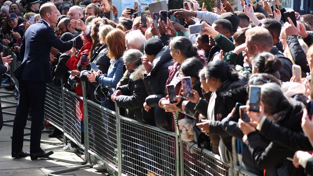 Prince William spends more time at queue than King Charles III