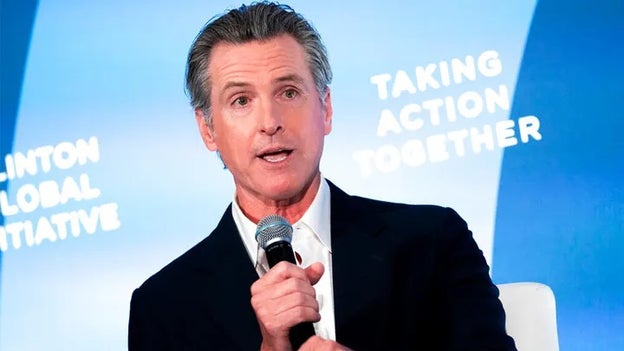 Newsom makes trip to Texas amid feud with GOP governors