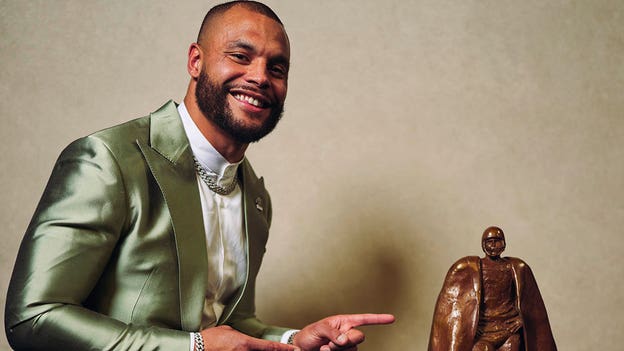 Dak Prescott's late mother, Peggy, the reason Walter Payton Man of the Year means so much