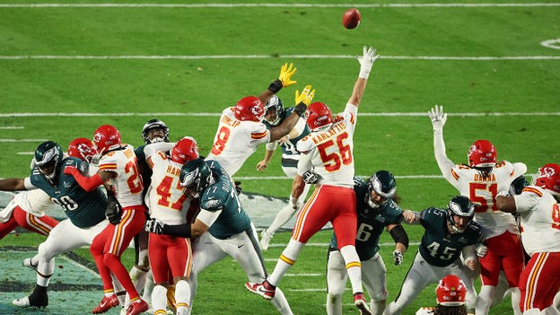 2023 Super Bowl: Patrick Mahomes leads Chiefs past Eagles - Los Angeles  Times