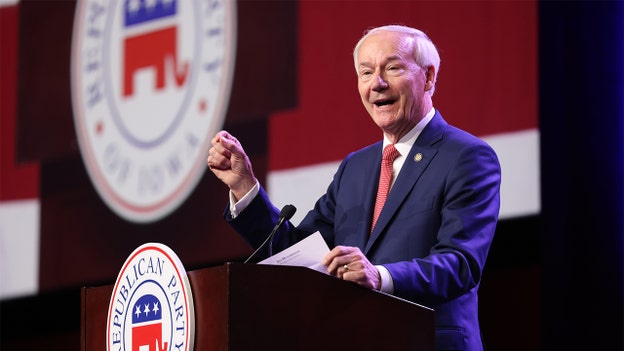 GOP presidential candidate Asa Hutchinson says Trump trying to 'hoodwink' supporters 'again'
