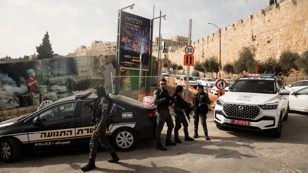 Israeli police officer stabbed in Jerusalem terror attack, in serious condition