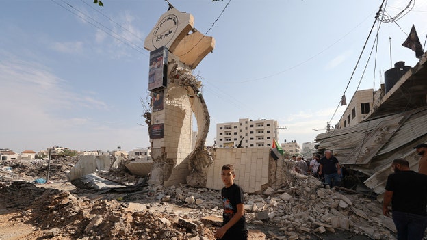 Palestinians break into Gaza UN aid warehouses as toll tops 8,000, Israel-Palestine conflict News