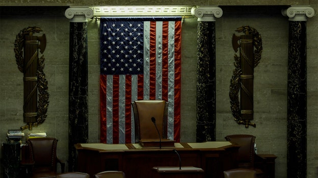 Who controls the U.S. House of Representatives?