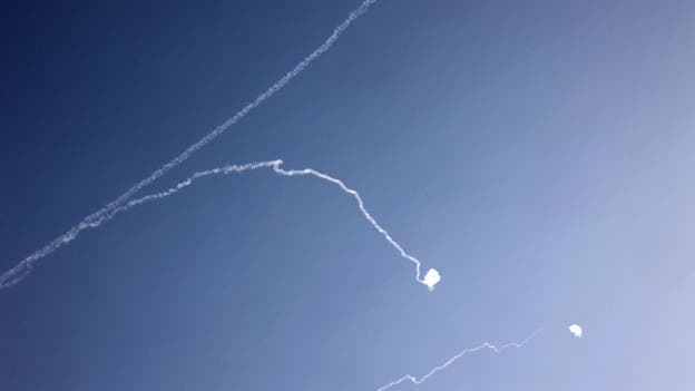 EE.UU. coloca F-16 y hace planes para enviar sistemas de misiles Cúpula de Hierro a Israel en medio de la guerra contra Hamás