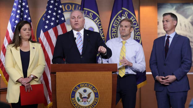 Scalise, Jordan enter House Republican Conference meeting to select speaker