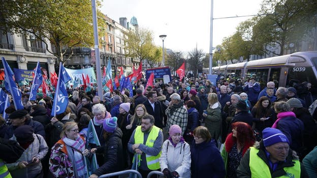 La ley irlandesa contra el odio impulsada tras los disturbios de Dublín podría criminalizar los memes y plantea problemas de libertad de expresión