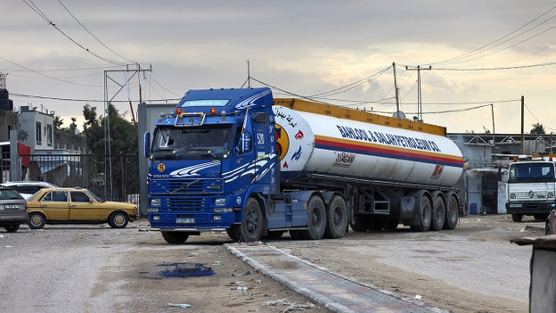 Israel agrees to allow fuel trucks into Gaza: report