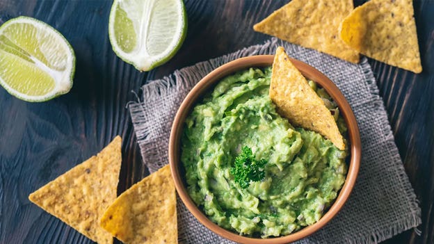 Last minute guac recipe with only 8 ingredients you likely have in your home