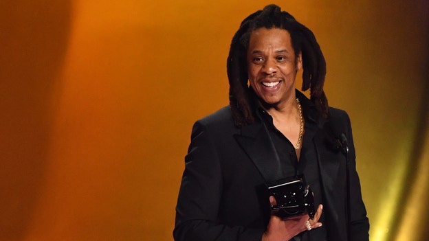 Jay-Z critica los Grammy en defensa de su esposa Beyoncé