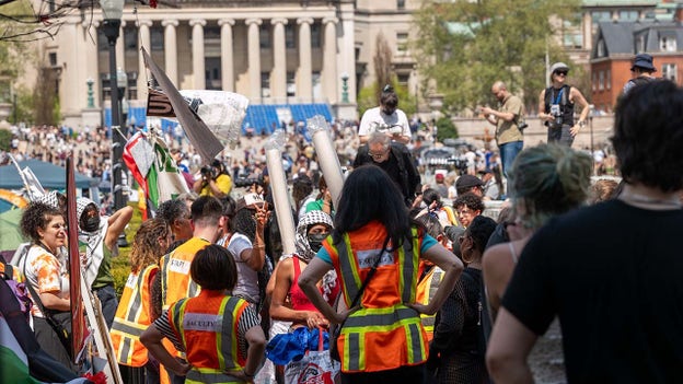 Police drag away protesters at Columbia as deadline to clear encampment passes