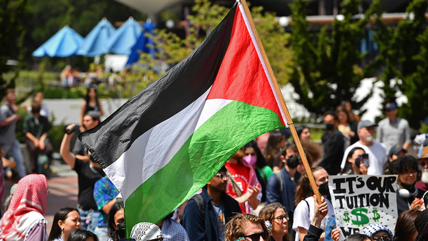 Un "día triste" para Cal-Berkeley al cancelarse el debate senatorial en medio de las continuas protestas antiisraelíes en el campus