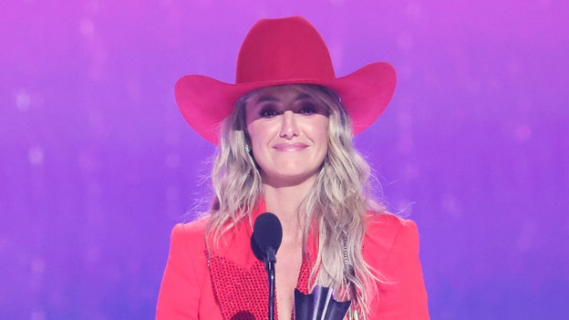 Lainey Wilson wins entertainer of the year at 2024 ACM Awards